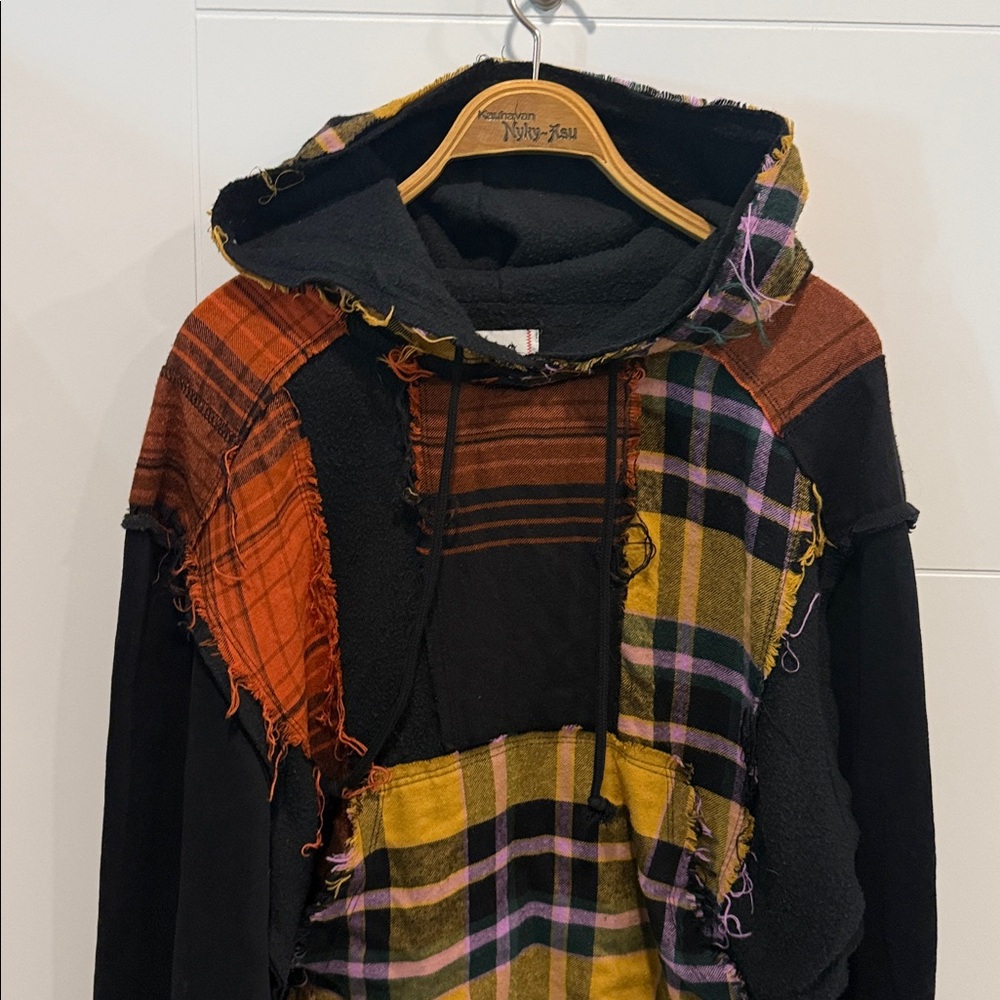 BDG Black Fleece hooded sweater size XS - Picture 3 of 9